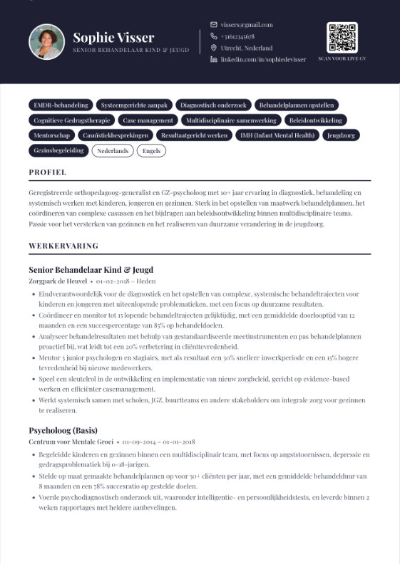 Voorbeeld van cv-template Executive met brede donkere kop